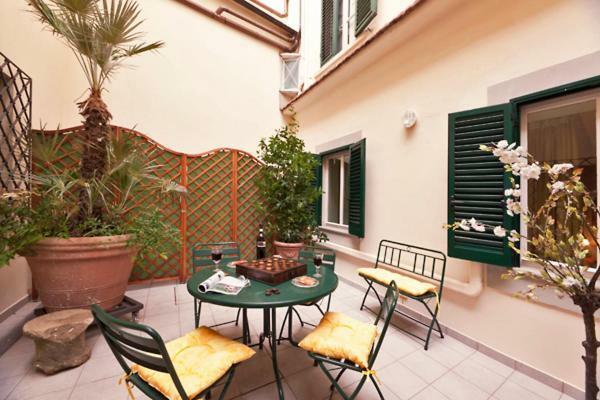 Via Dei Fossi Apartment Φλωρεντία Εξωτερικό φωτογραφία